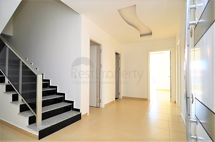 Большой пентхаус в районе Махмутлар