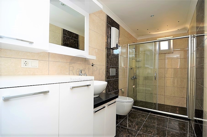 Большой пентхаус в районе Махмутлар