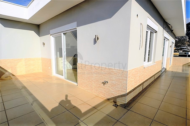 Большой пентхаус в районе Махмутлар