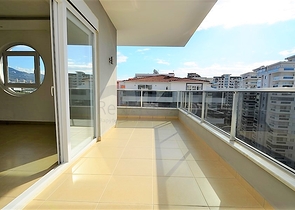 Большой пентхаус в районе Махмутлар