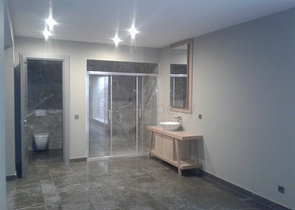 Двух этажная вилла на берегу озера Бююкчекмедже