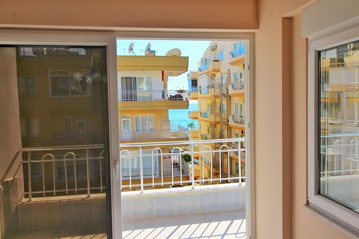 Квартира с отдельной кухней в Махмутларе