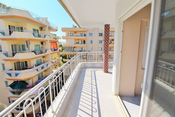 Квартира с отдельной кухней в Махмутларе