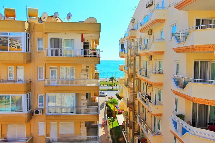 Квартира с отдельной кухней в Махмутларе