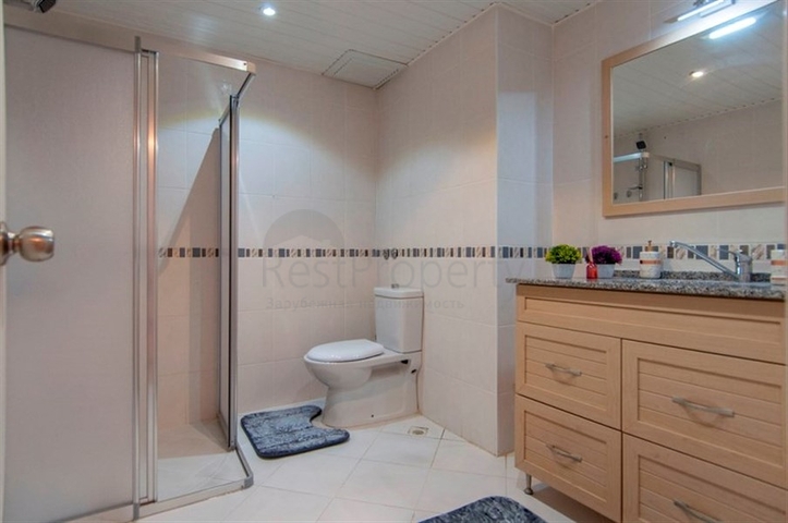 Меблированные трёхкомнатные апартаменты в Тосмуре