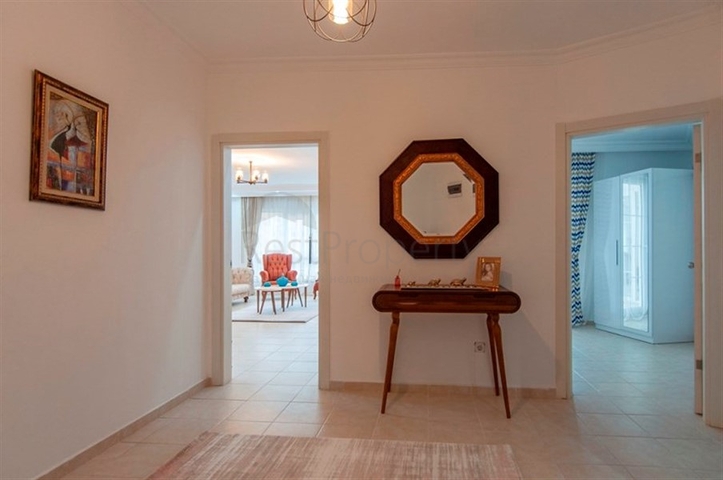 Меблированные трёхкомнатные апартаменты в Тосмуре