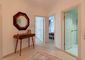 Меблированные трёхкомнатные апартаменты в Тосмуре