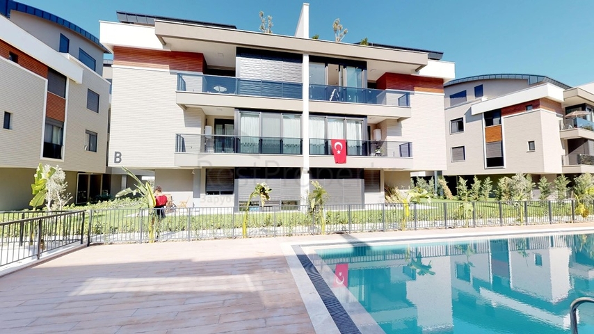 Элитные квартиры 3+1 и 4+1 в Ларе Анталья