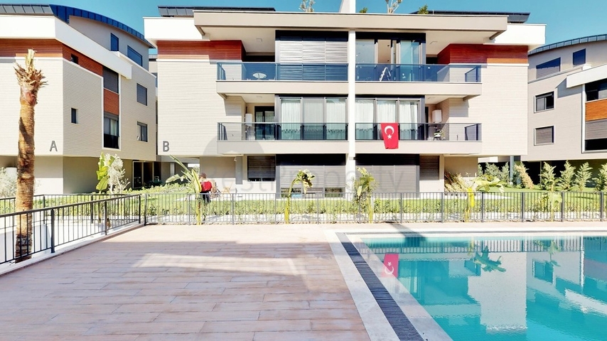 Элитные квартиры 3+1 и 4+1 в Ларе Анталья