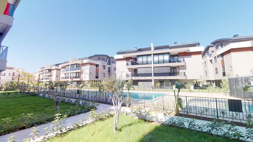 Элитные квартиры 3+1 и 4+1 в Ларе Анталья