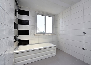 Двухуровневые апартаменты 4+1 в Махмутларе