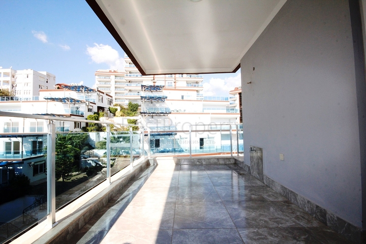 Трёхкомнатные апартаменты в районе Джикджилли