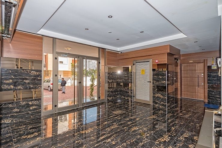 Квартира 1+1 с мебелью в Лимане Коньяалты Анталья