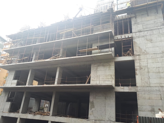 Строющийся моноблочный комплекс в районе Шишли