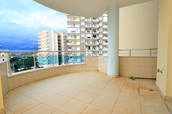 Трехкомнатная квартира в благоустроенном комплексе