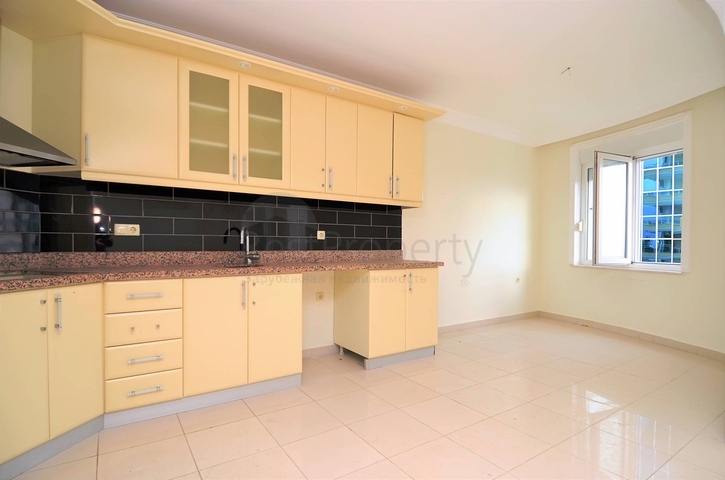 Трехкомнатная квартира в благоустроенном комплексе