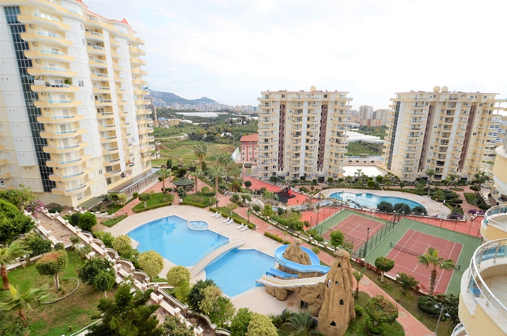 Трехкомнатная квартира в благоустроенном комплексе