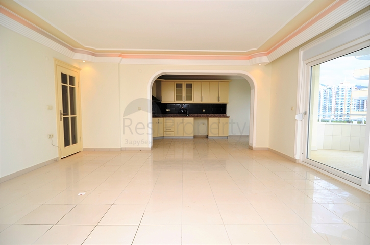 Трехкомнатная квартира в благоустроенном комплексе