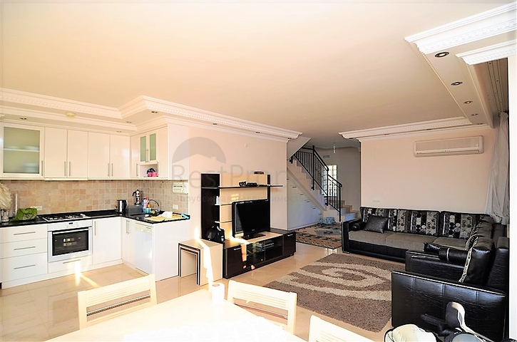 Меблированная квартира-дуплекс в районе Каргыджак