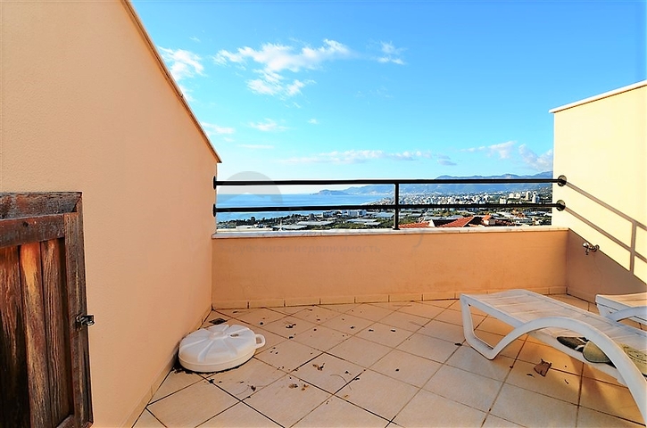 Меблированная квартира-дуплекс в районе Каргыджак