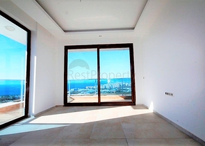 Квартира с видом на море в новом комплексе Каргыджака