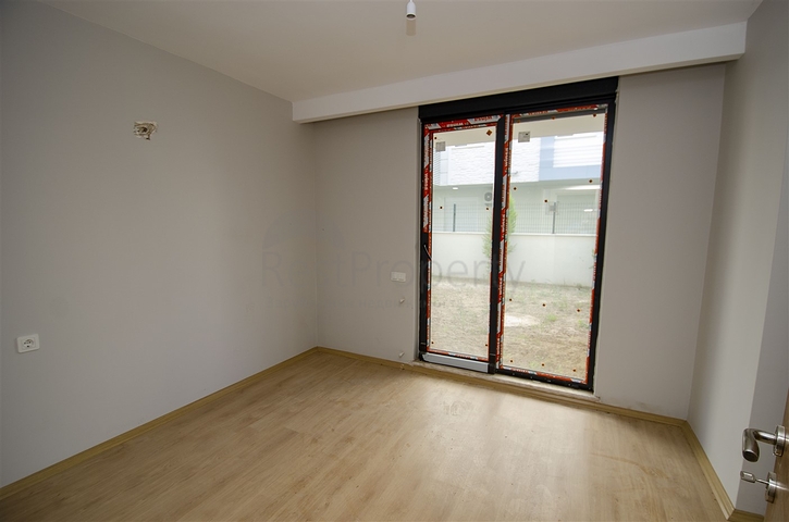 Квартиры 4+1 в Гюзельоба Лара