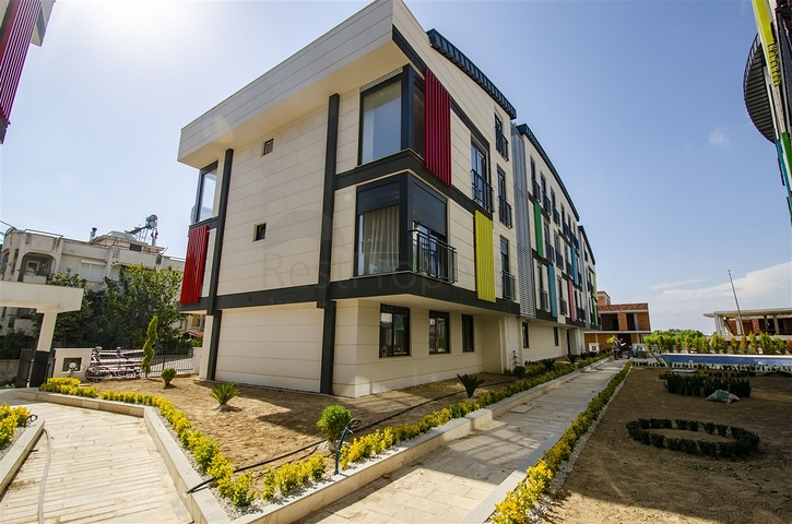 Квартиры 4+1 в Гюзельоба Лара