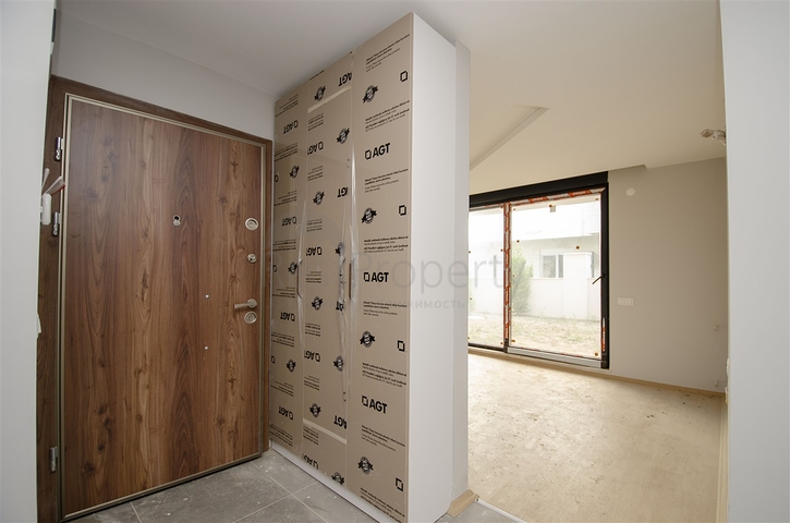 Квартиры 4+1 в Гюзельоба Лара