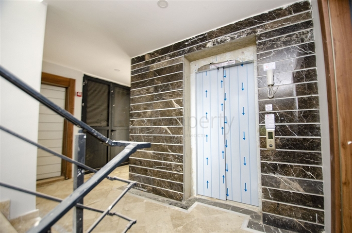 Квартиры 4+1 в Гюзельоба Лара