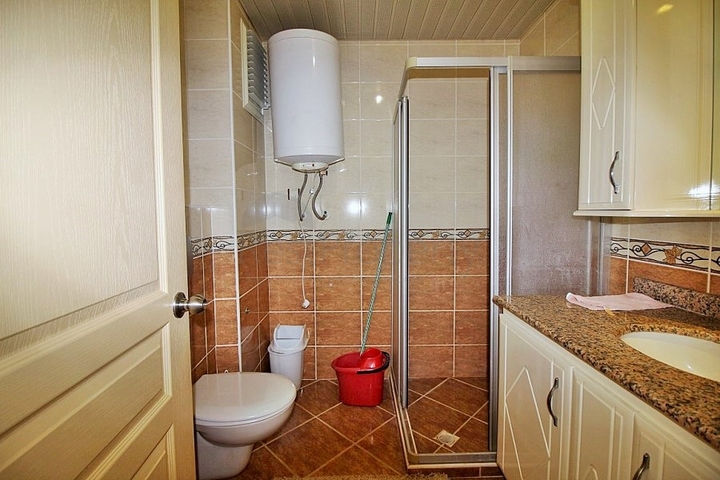 Просторная меблированная квартира с прямым видом на море