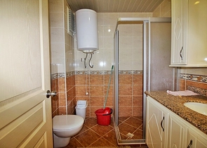 Просторная меблированная квартира с прямым видом на море