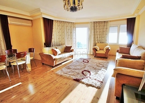 Просторная меблированная квартира с прямым видом на море