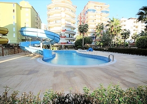 Просторная меблированная квартира с прямым видом на море