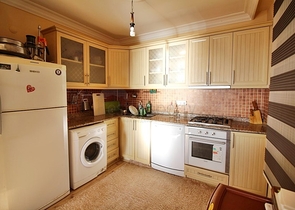 Просторная меблированная квартира с прямым видом на море