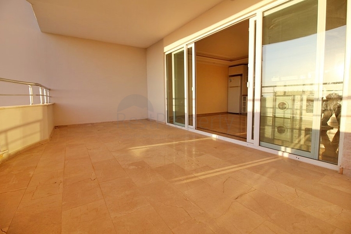 Квартира 2+1 в современном комплексе Махмутлара