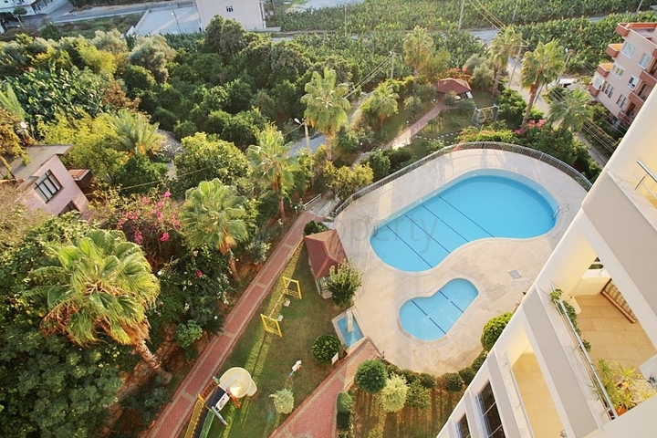 Квартира 2+1 в современном комплексе Махмутлара