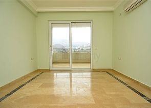 Квартира 2+1 в современном комплексе Махмутлара