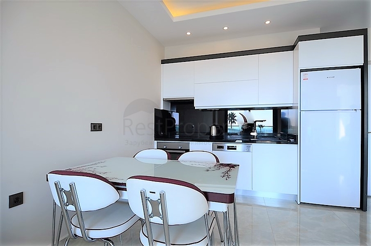 Меблированные апартаменты 1+1 в комплексе у самого моря