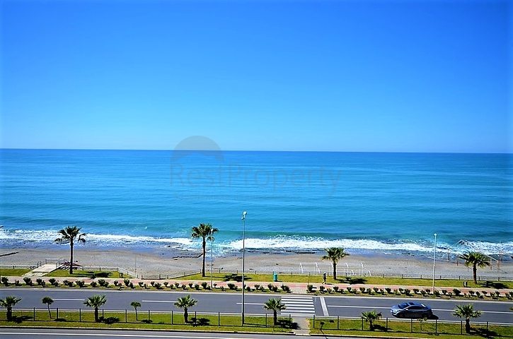 Меблированные апартаменты 1+1 в комплексе у самого моря