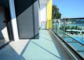 Меблированные апартаменты 1+1 в комплексе у самого моря