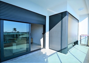 Меблированные апартаменты 1+1 в комплексе у самого моря