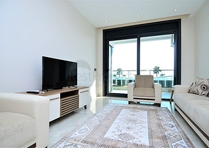 Меблированные апартаменты 1+1 в комплексе у самого моря