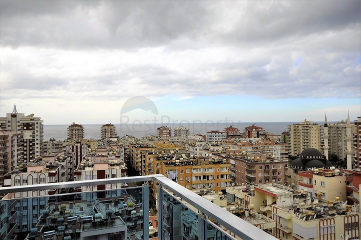 Трёхкомнатная квартира в современном комплексе Махмутлара