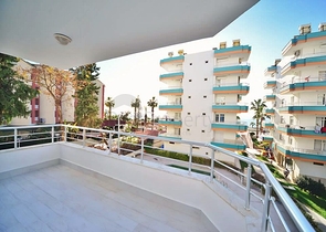 Квартира 2+1 в комплексе на первой береговой линии