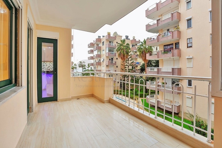 Квартира 2+1 в комплексе на первой береговой линии