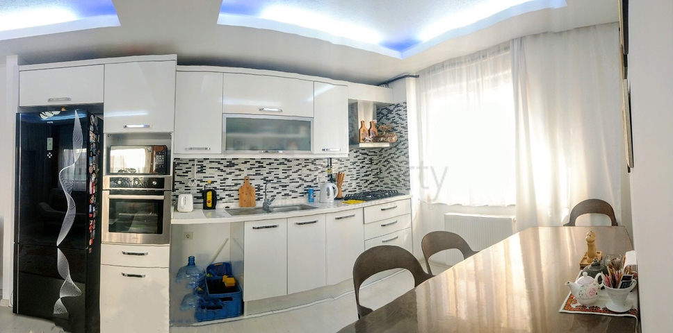 Квартира 2+1 с мебелью рядом с поликлиникой Олимпос Алтынкум Анталья