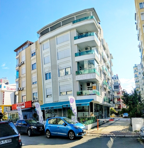 Квартира 2+1 с мебелью рядом с поликлиникой Олимпос Алтынкум Анталья