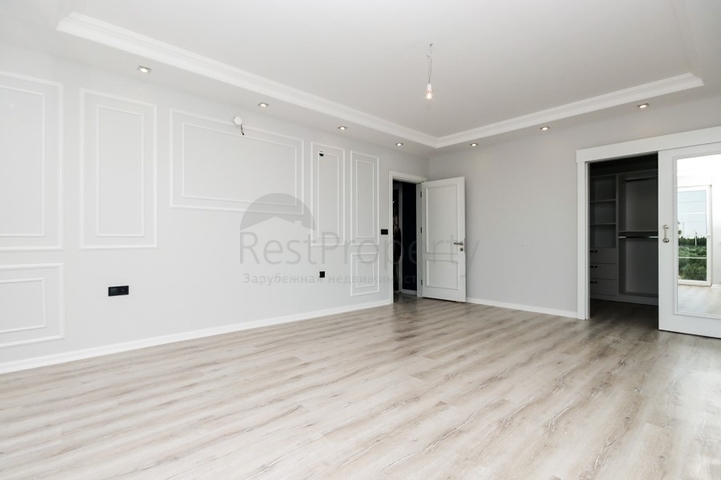 Виллы 4+1 в комплексе в Дошемеальты Анталья