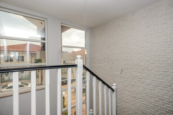 Виллы 4+1 в комплексе в Дошемеальты Анталья