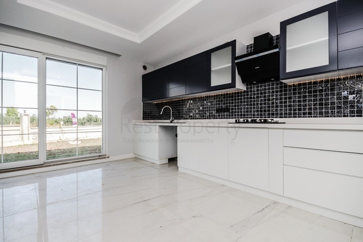 Виллы 4+1 в комплексе в Дошемеальты Анталья